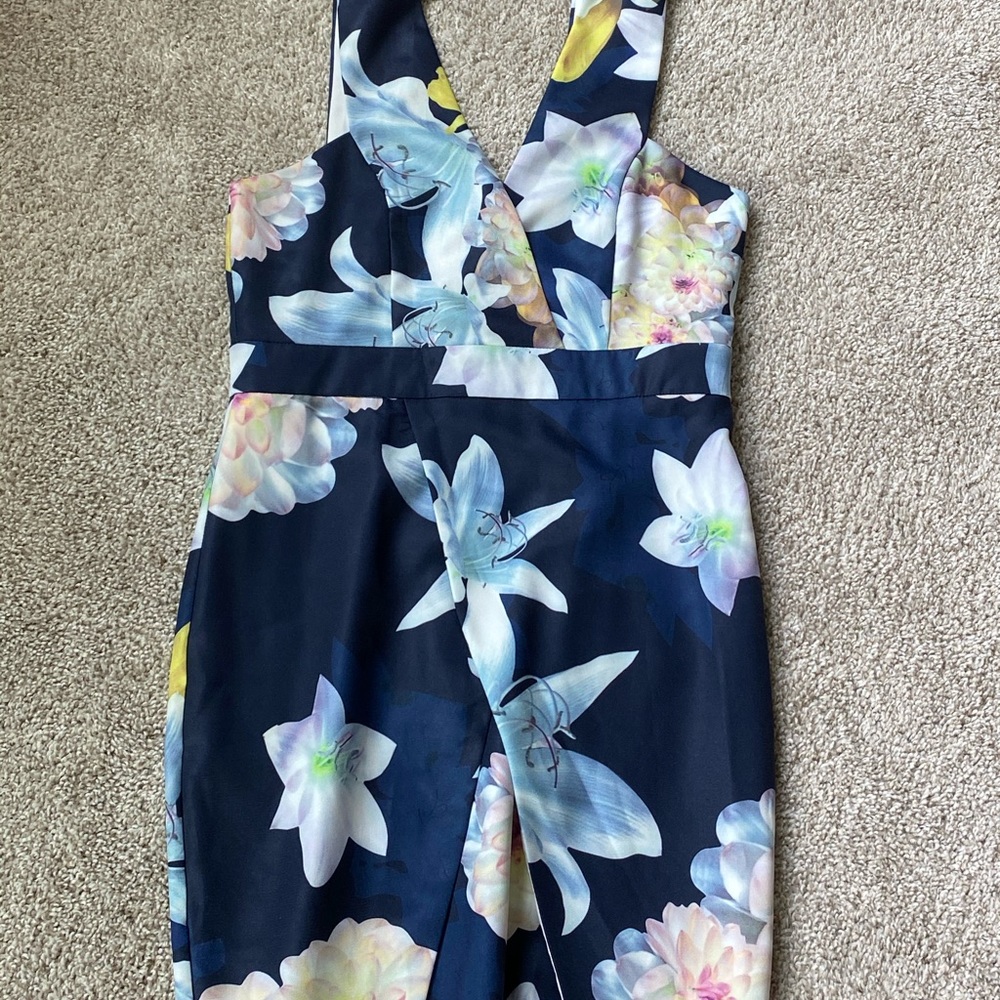 Floral Dress 🌺